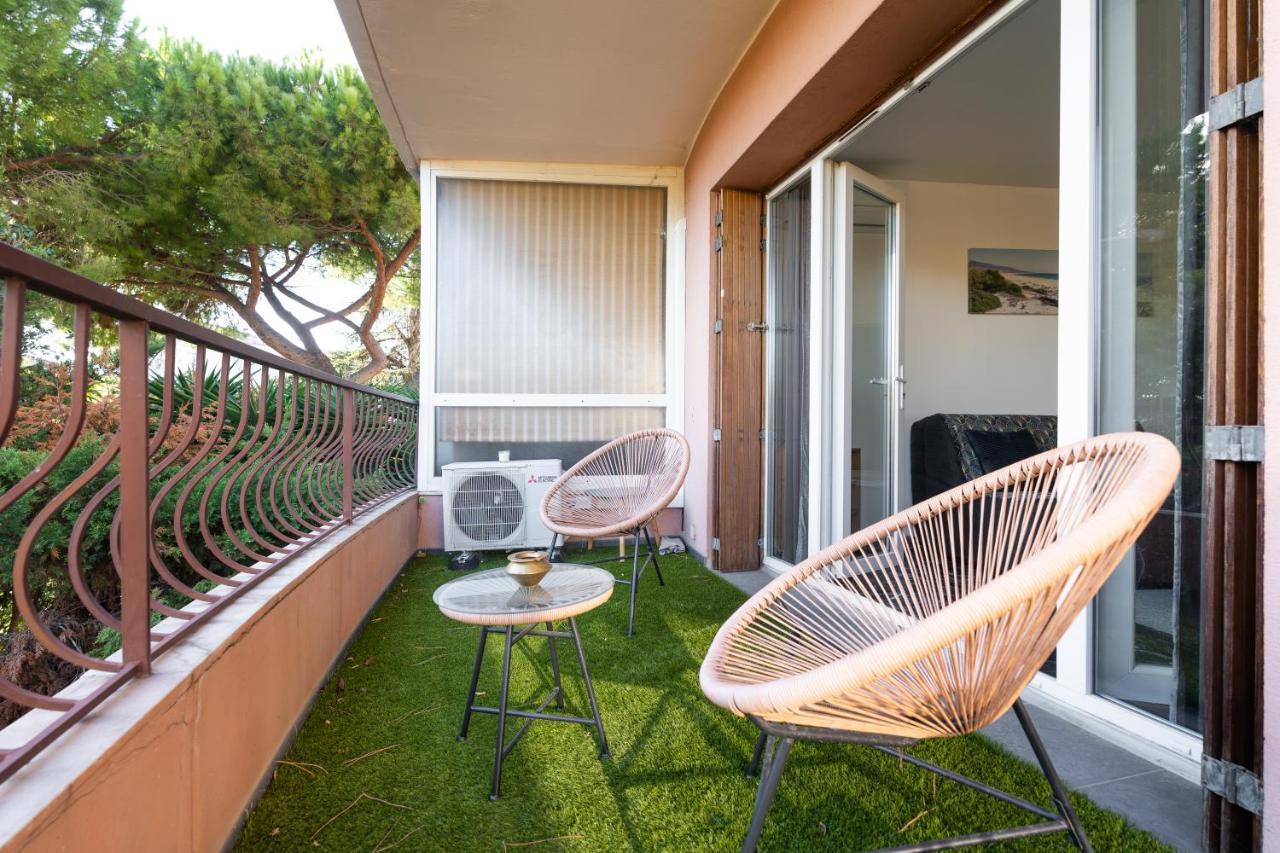 Grand Studio Proche Du Port Et Des Plages Sanary-sur-Mer Exteriör bild